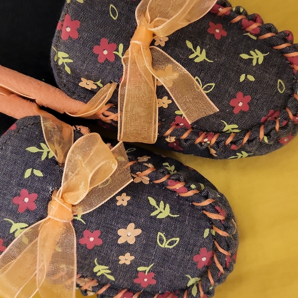 Pretty slippers - Picture 2 of 6